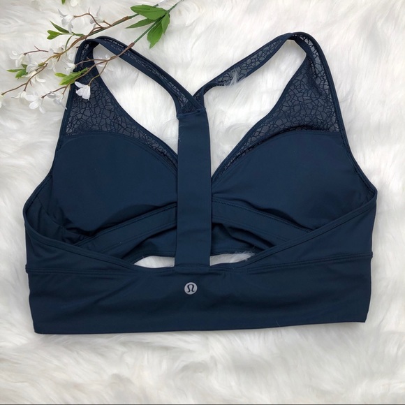 Lululemon• twist and train lace insert sports bra - Picture 1 of 8